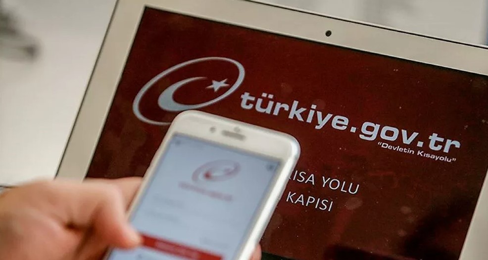 E-Devlet'te yeni dönem: Vatandaşlar, polislerin kimlik bilgilerine ulaşabilecek