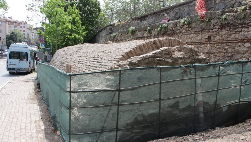 Beyoğlu'nda su sarnıcı gün yüzüne çıkarılıyor