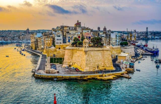 Malta'da turistlere kişi başı 200 euro verilecek