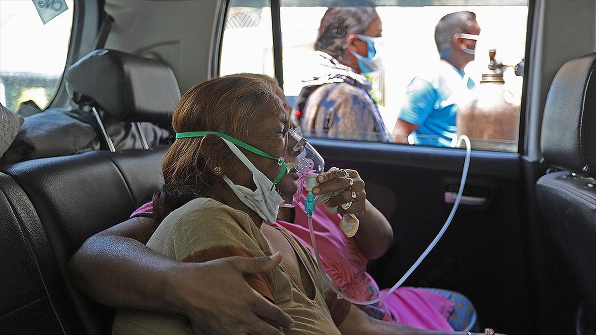 Dünya Genelinde Kovid-19 Salgınında Vaka Sayısı 158 Milyon 93 Bine Ulaştı