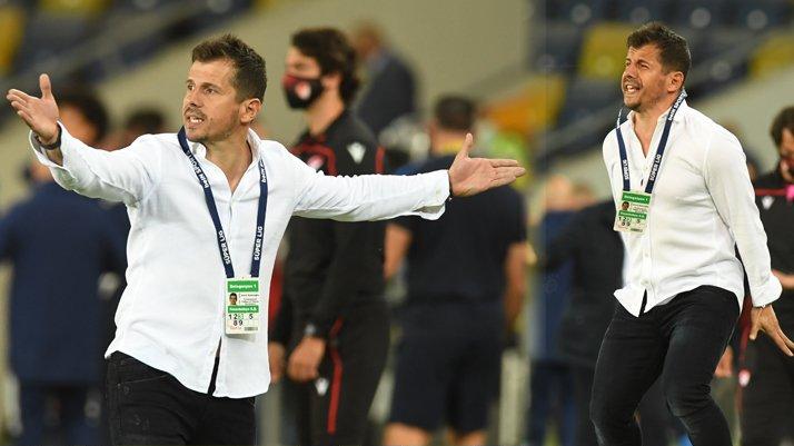 Belözoğlu 35. dakikada oyuncu değiştirdi, gol geldi!