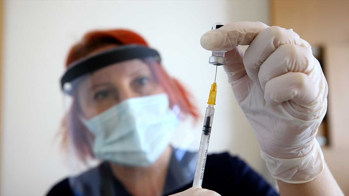 Dünya Genelinde 1,28 Milyardan Fazla Doz Kovid-19 Aşısı Yapıldı