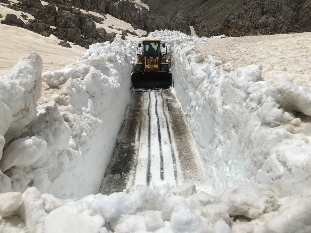 Antalya'da Mayıs ayında karla mücadele!