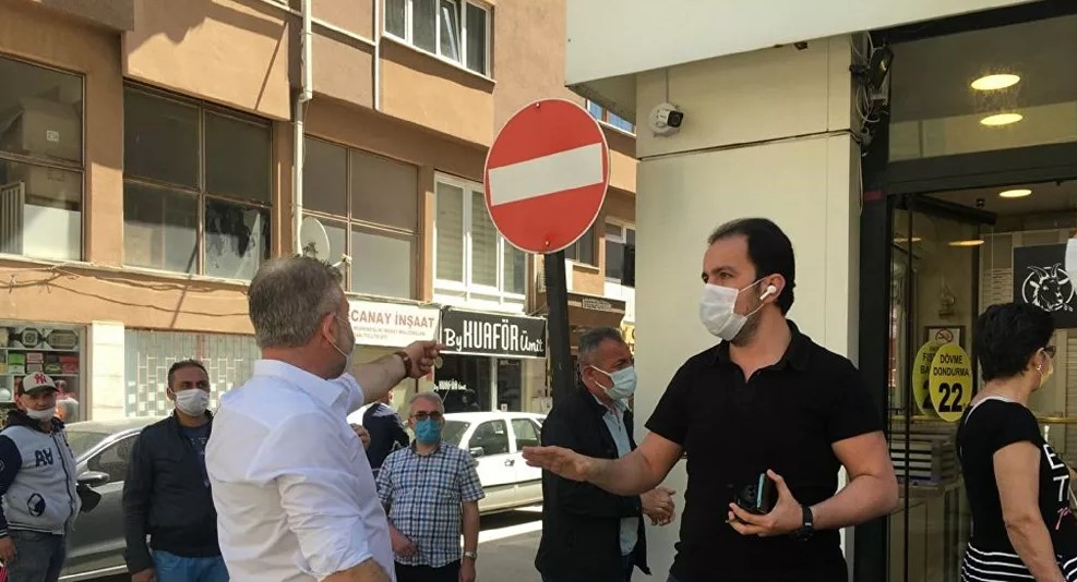 Önünde kuyruk oluşan tatlıcıya ceza