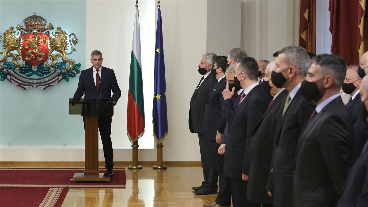 Bulgaristan’da Geçici Teknokratlar Hükümeti Göreve Başladı