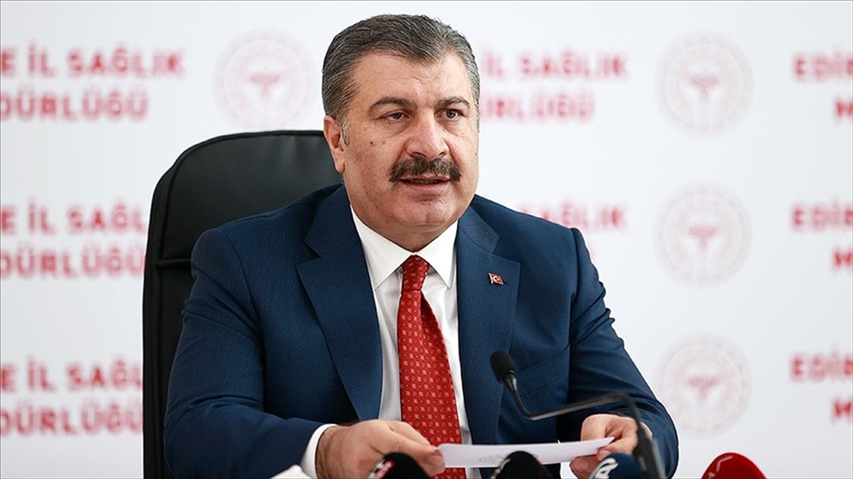 Sağlık Bakanı Koca: Sağlık Çalışanlarımızın Eşlerini Aşılamaya Başlıyoruz