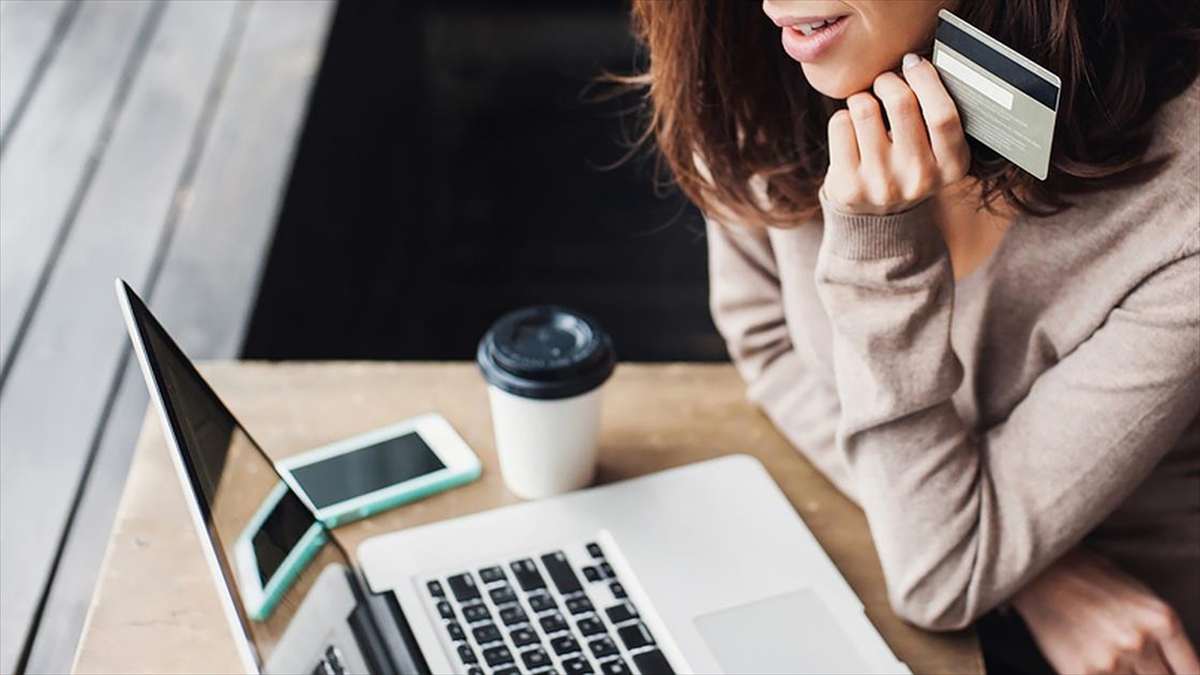 E-ticaret Müşterisi Salgın Döneminde En Çok 'Moda' Alışverişi Yaptı