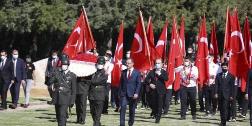 "Gazeteciler Anıtkabir’e neden alınmıyor?"