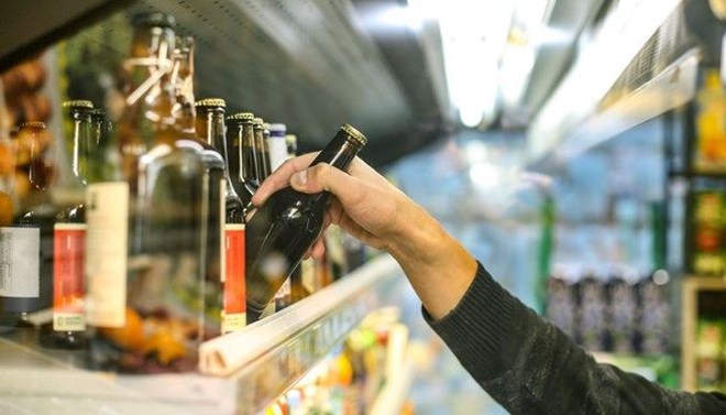 Oxford Üniversitesi: Alkol tüketiminin her seviyesi beyne zarar veriyor