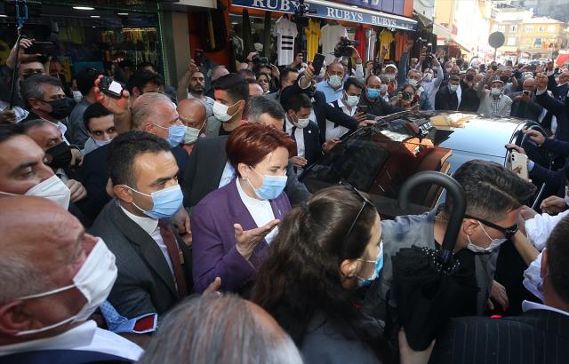 Meral Akşener, İkizdere'nin ardından Çayeli'nde de protesto edildi