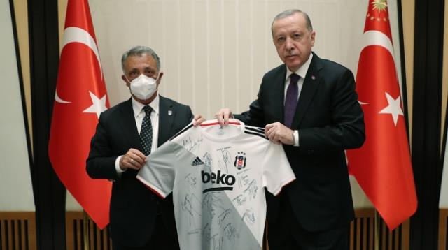 Cumhurbaşkanı Erdoğan'dan taraftarlara müjde!