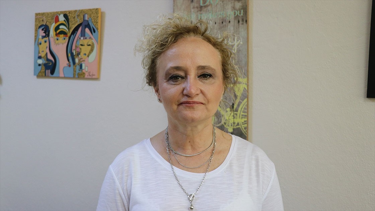 Koronavirüs Bilim Kurulu Üyesi Taşova 'Rehavete Kapılmayalım' Uyarısında Bulundu