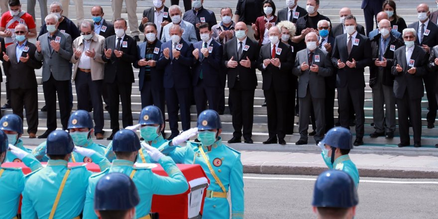 Eski vekil Göğüsger, son yolculuğuna uğurlandı