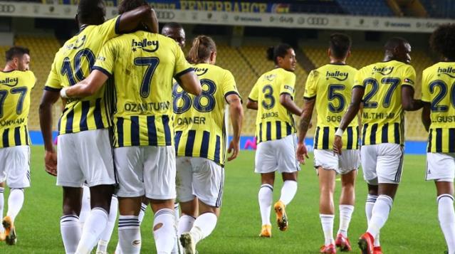 Fenerbahçe'de ilk ayrılık gerçekleşiyor!