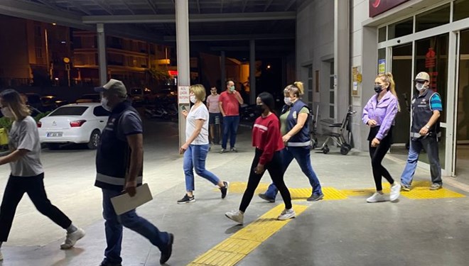 Masaj salonuna polis baskını