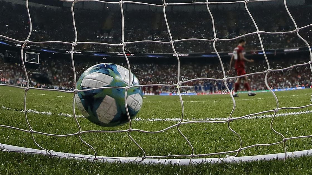 Uefa Şampiyonlar Ligi Finali Seyirci Önünde Oynanacak