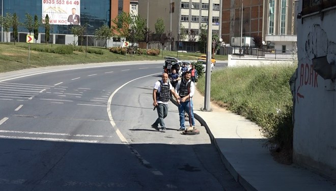 İstanbul'da polis merkezinin yakınında silahlı çatışma