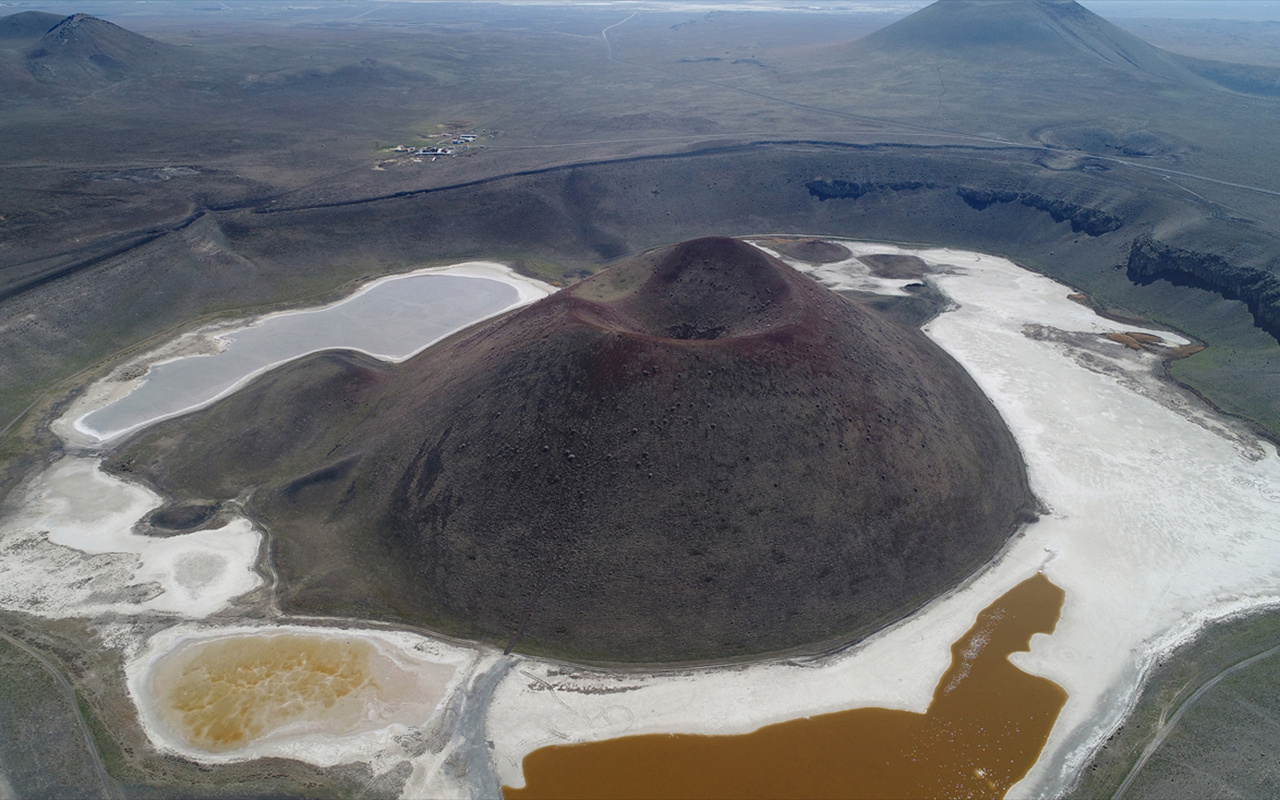 Dünyanın nazar boncuğu  Meke Gölü yeniden hayat bulacak