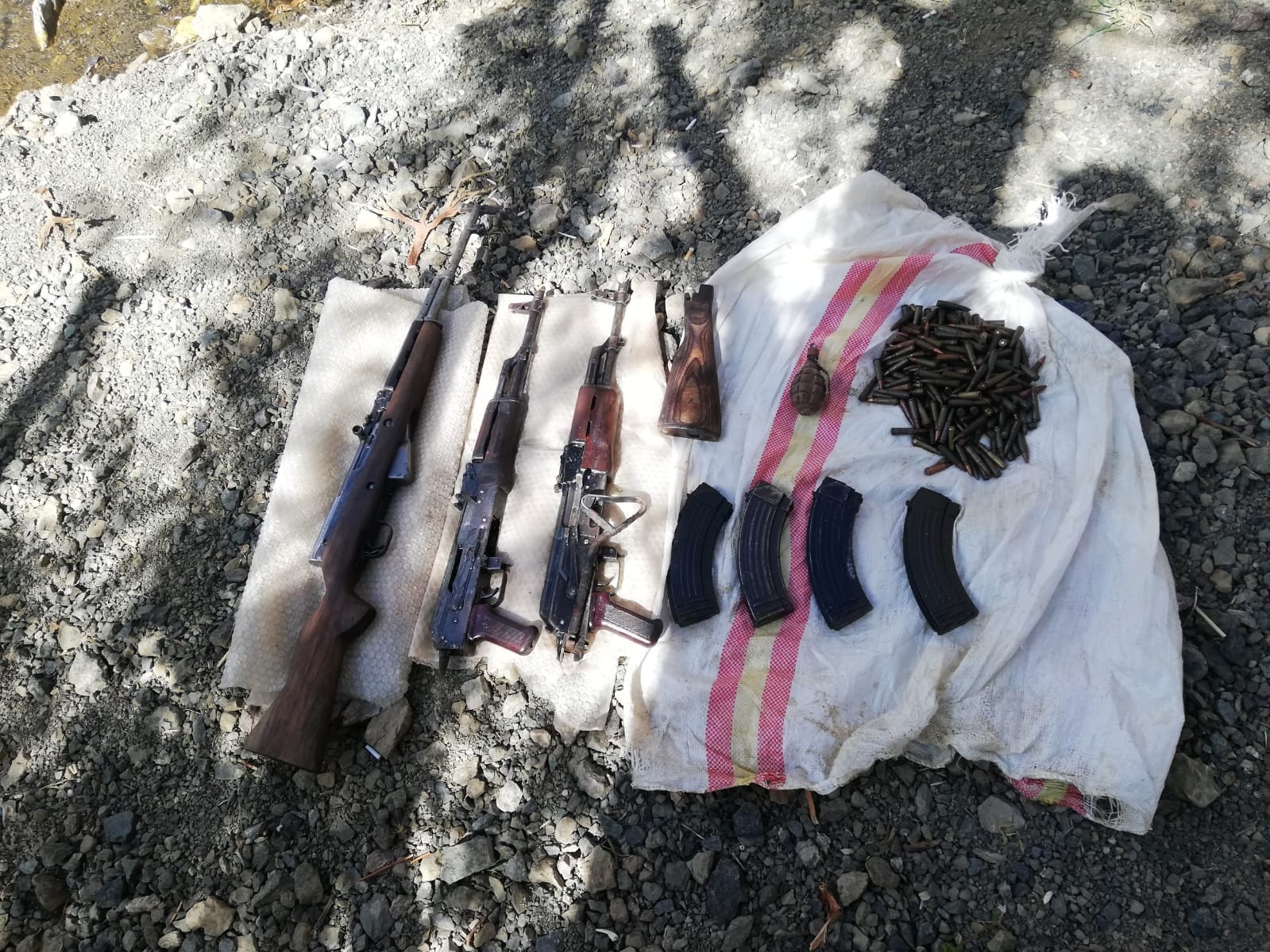 Van’da silah ve mühimmat ele geçirildi