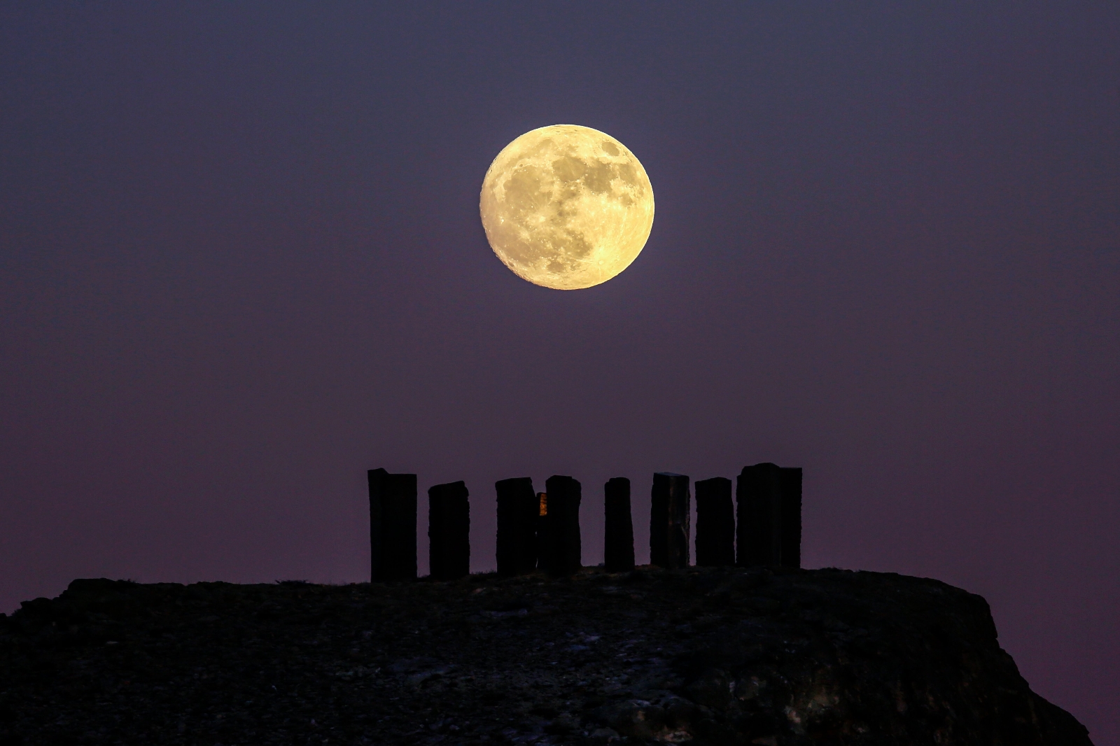 Kapadokya’da “Süper Ay” görsel şölen yaşattı