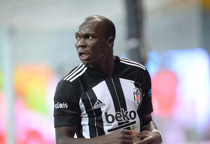Fenerbahçe'den Aboubakar'a 3 yıllık sözleşme