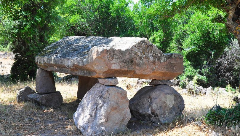 Aigai'deki 3 bin mezar belgelendi