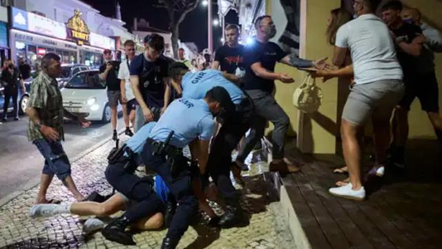 Devler Ligi finalinin verildiği Porto'da sokaklar kana bulandı