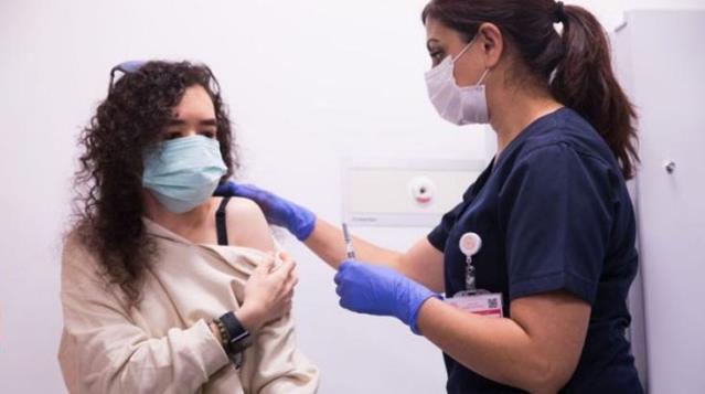 Sinovac ölüm vakalarına karşı BioNTech'den daha etkili