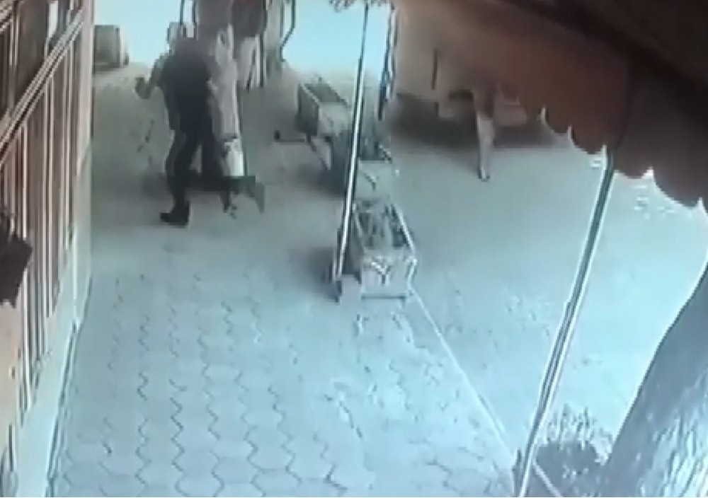 Ölümden kıl payı kurtuldu, o anlar kameraya yansıdı