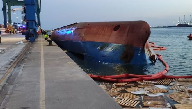 İspanya'da Türklerin bulunduğu gemi alabora oldu: 1 kişi kayıp