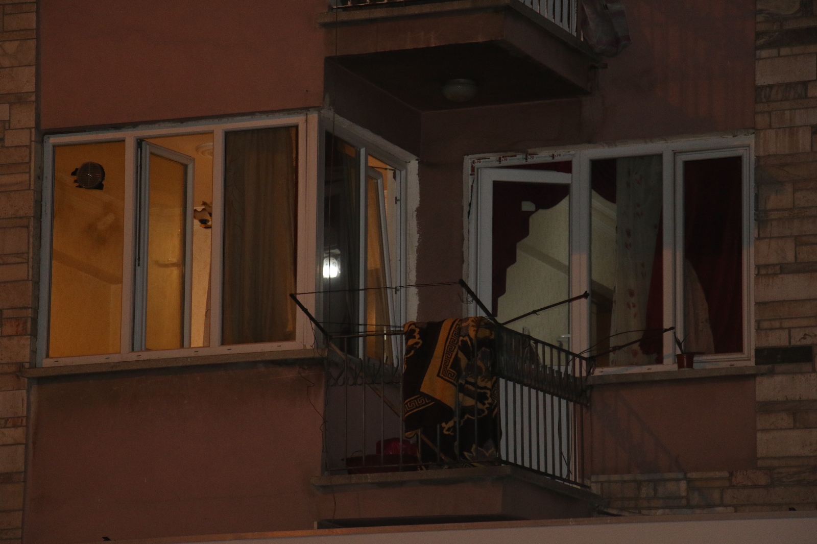 Genç Kadın 3 Gün Sonra Komşularının İhbarı Üzerine Ölü Bulundu