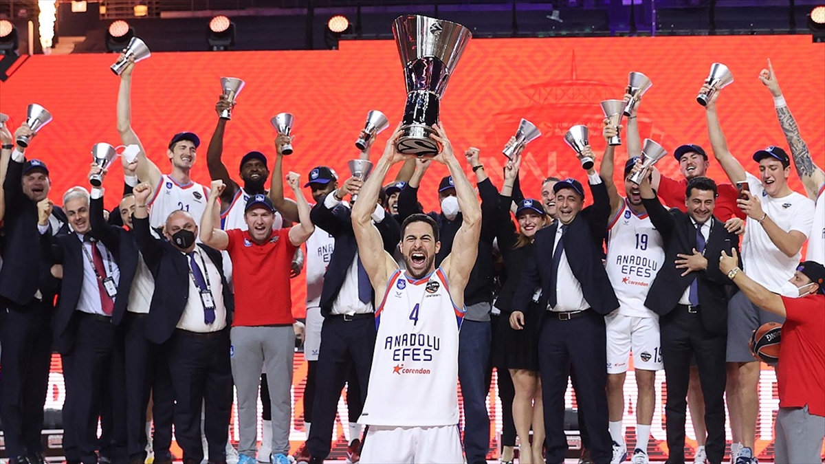 Anadolu Efes, Son Üç Sezondaki Yatırımlarıyla Avrupa'nın Zirvesine Çıktı