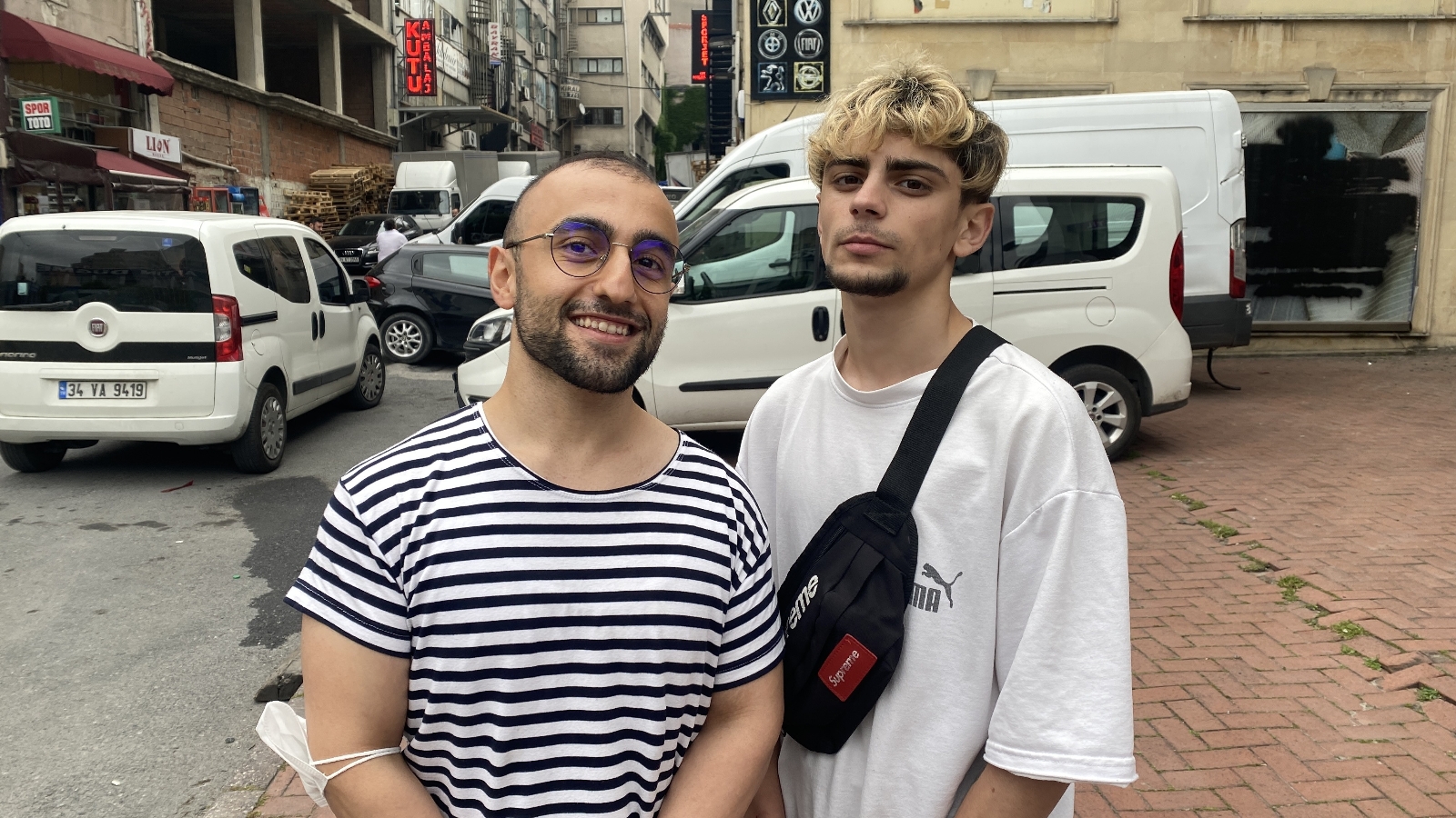 Metrobüsün üstünde yolculuk yapan şahıs: “Takipçilerim istedi ben de yaptım”