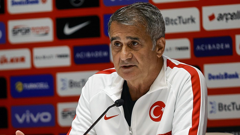Şenol Güneş: ‘Kenan Karaman olağanüstü çalıştı, maçın tamamını yaşadı’