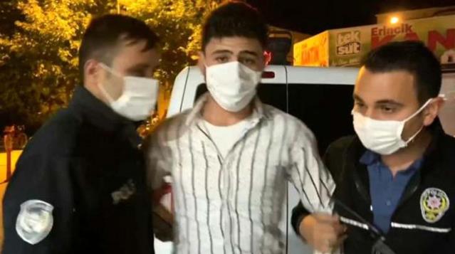 Suriye uyruklu bir şahıs  polis kokartı ile insanları kandırdı, gerçek polise yakalandı