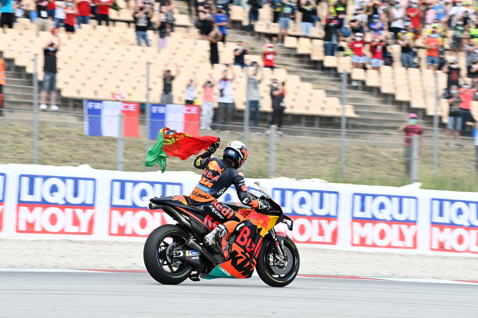 Katalonya’da zafer Miguel Oliveira’nın