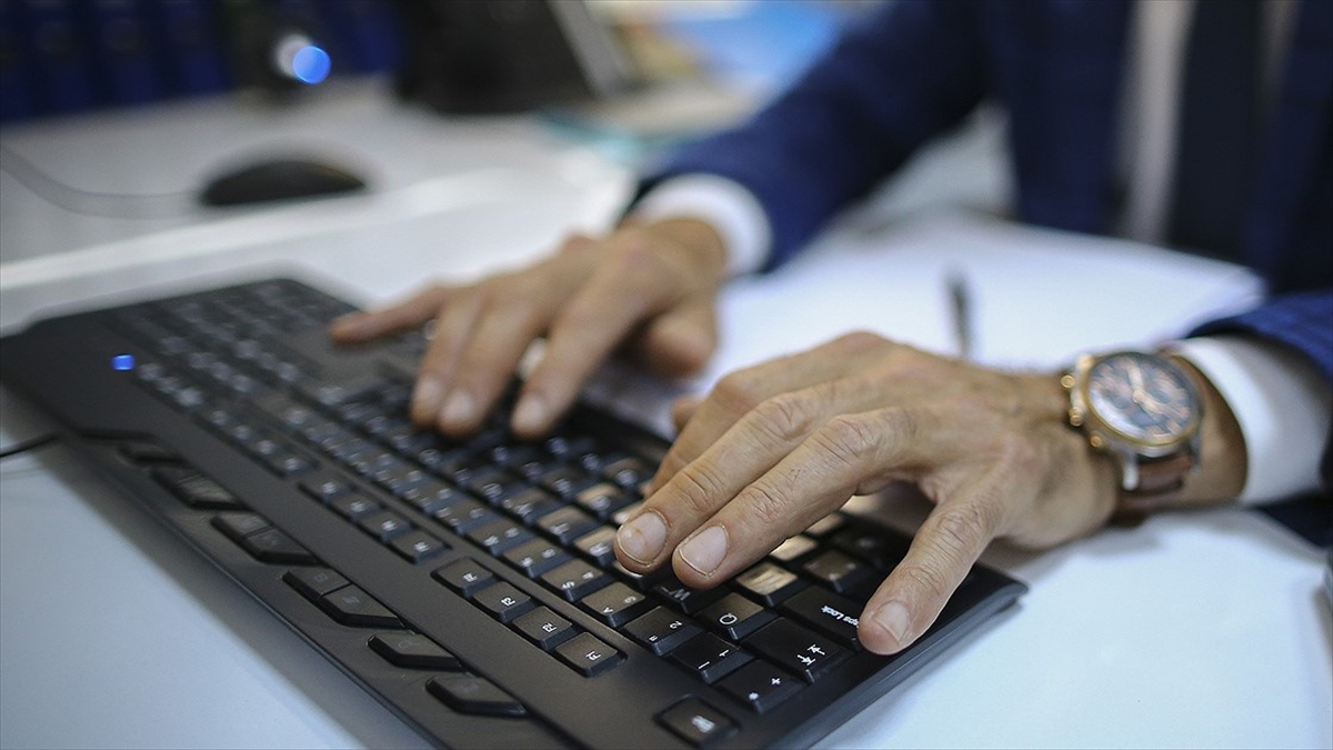 Türkiye İnsan Hakları ve Eşitlik Kurumu, 10 sözleşmeli personel alacak