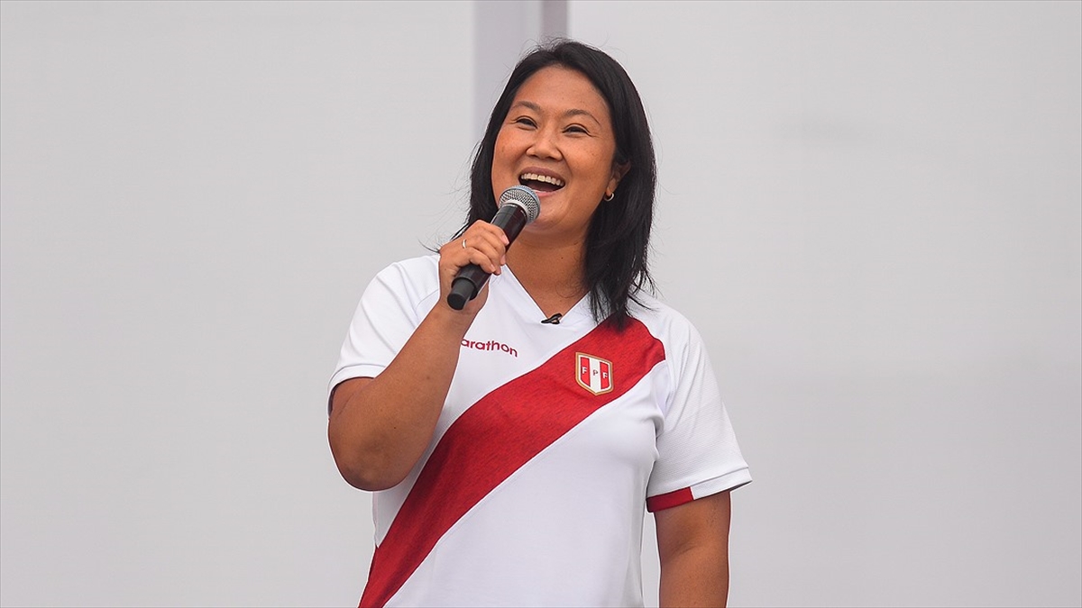 Devlet Başkanlığı Seçiminde Sağcı Aday Fujimori Yarışı Önde Götürüyor