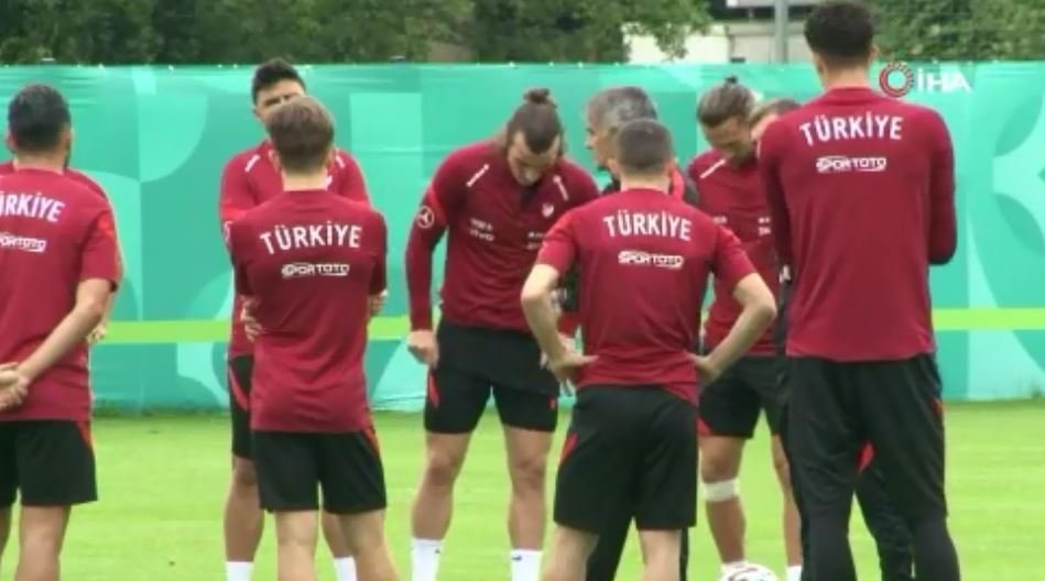 A Milli Takım, İtalya maçı hazırlıklarını sürdürdü