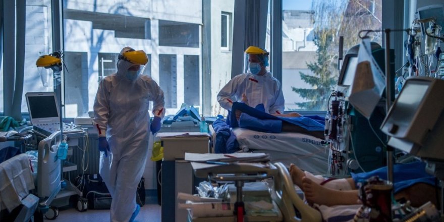 Almanya’da Covid-19 vaka sayısı hızla azalıyor