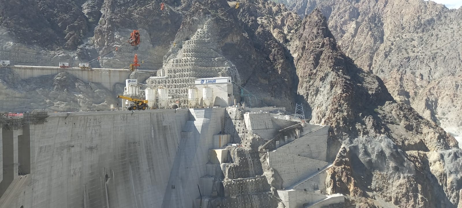 Bakan Pakdemirli: “Nadide bir baraj, çok büyük bir yapıt, çok büyük eser”