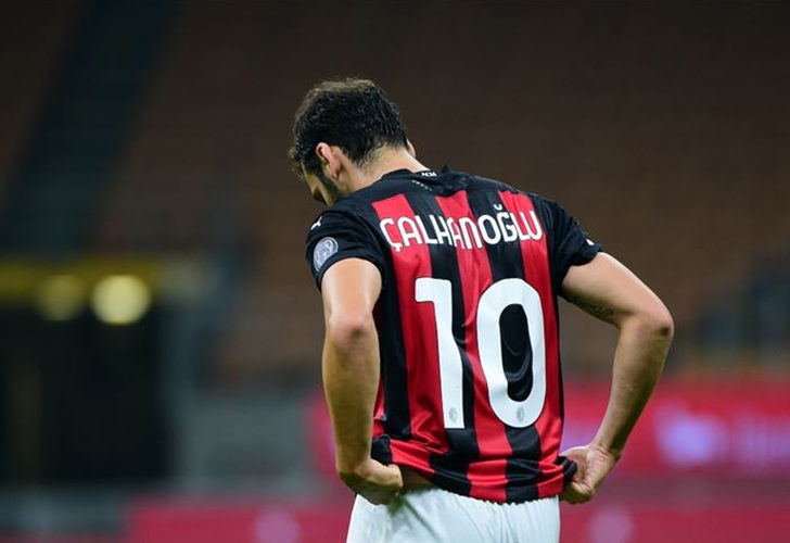 Hakan Çalhanoğlu bombası patlıyor!