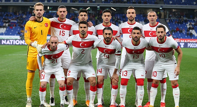 A Milli Takım'ın EURO 2020 şarkısına beğeni yağıyor!