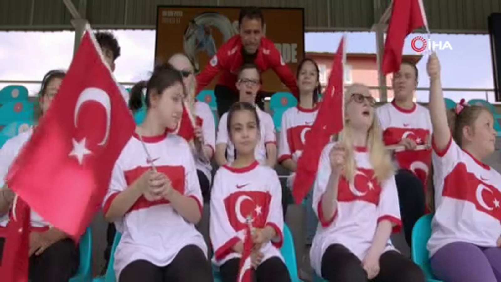 Ziya Selçuk: "EURO 2020 Final coşkusuna özel çocuklarımızın gözü, gönlü ve diliyle ortak olmak istedik"