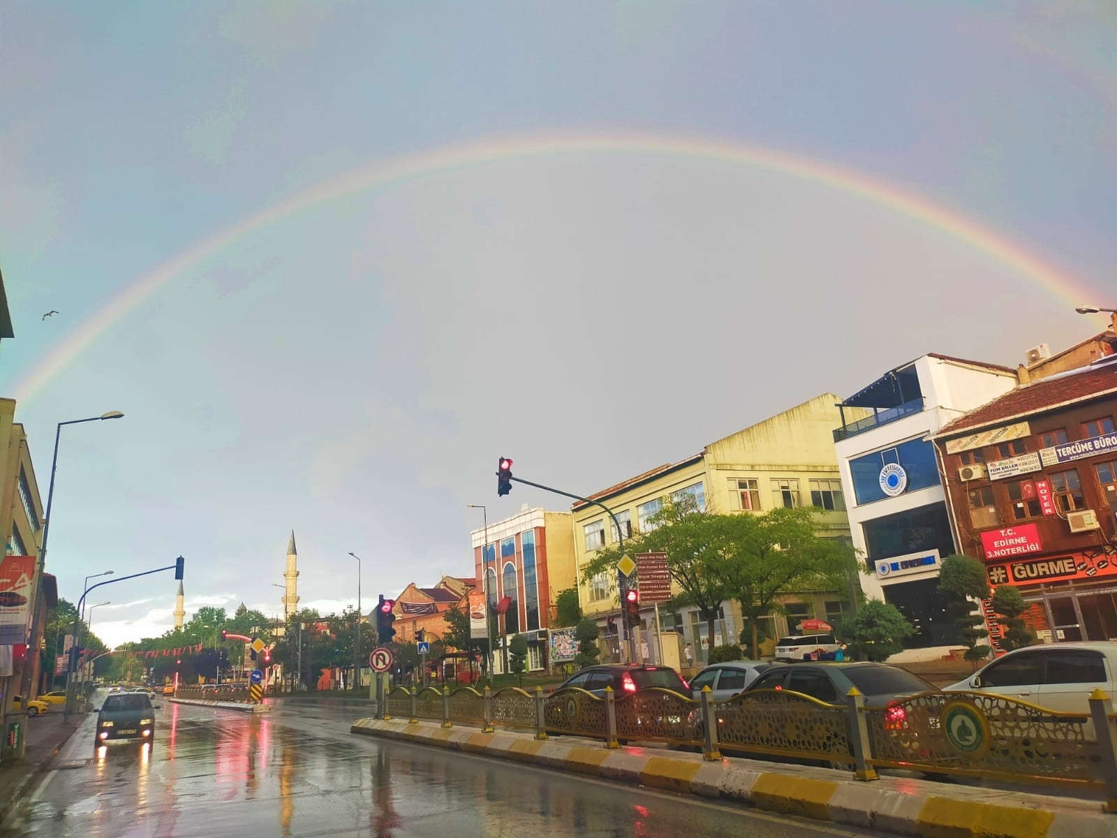 Edirne’de yağmur sonrası gökkuşağı sürprizi