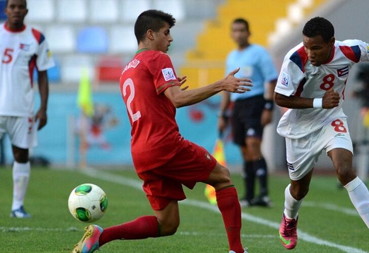 Koronavirüse yakalanan Joao Cancelo, Portekiz'in kadrosundan çıkartıldı