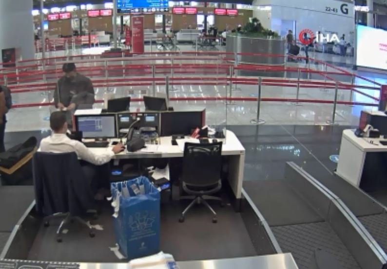 Cezaevinden izinli çıktı, sahte pasaportla yurt dışına kaçarken yakalandı