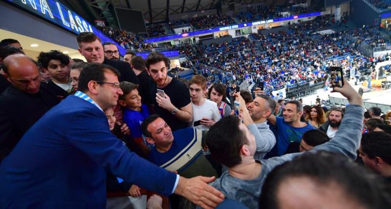 SİNAN ERDEM SPOR SALONU’NUN BASKETBOL FEDERASYONUNA TAHSİS SÜRESİ DOLDU