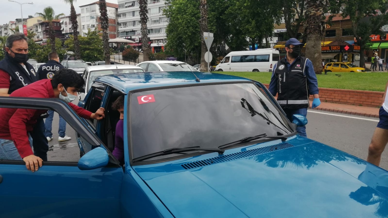Arabası Çekilen Sürücüden Sitem: "Tofaş Havlusuna Araba Bağladılar"
