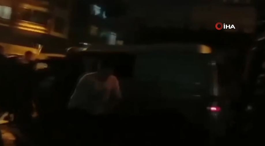 Başakşehir’de sopalı yumruklu kavga kamerada